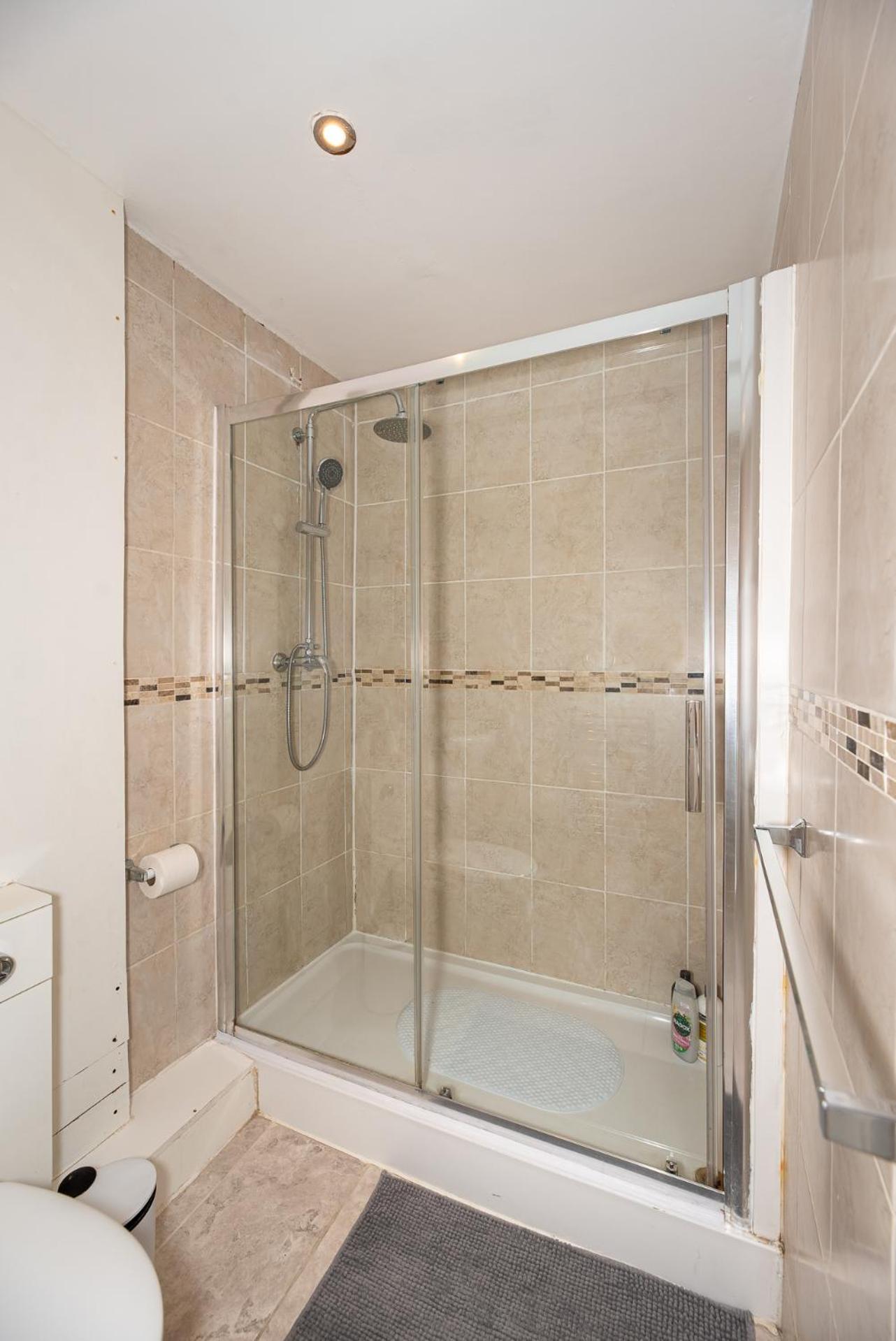 Lovely 3 Bed Apartment In The City Of Londres Exterior foto